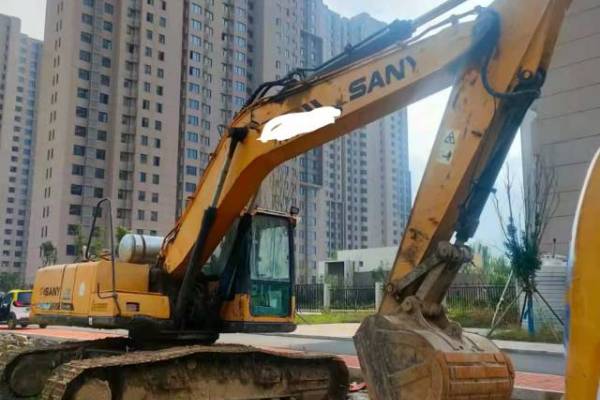 徐州市出售转让二手不详小时2012年三一重工SY215挖掘机