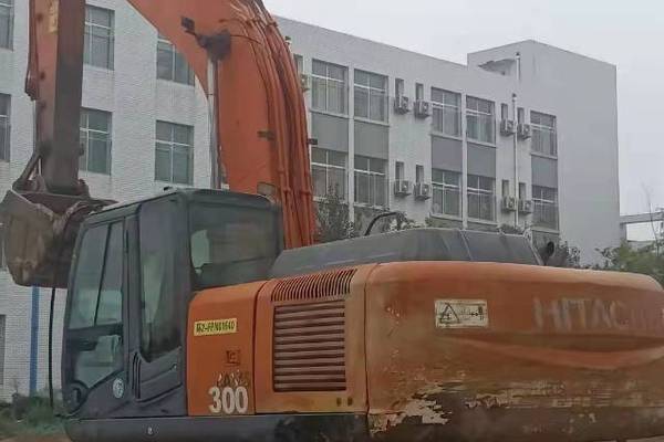 徐州市出售转让二手不详小时2010年日立ZX240挖掘机