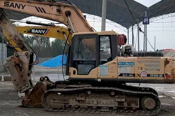 徐州市出售转让二手不详小时2012年三一重工SY215挖掘机
