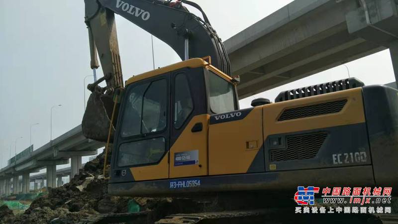 徐州市出售转让二手不详小时2019年沃尔沃EC210挖掘机