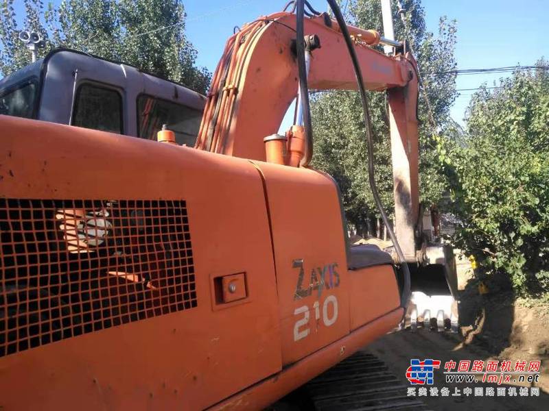 徐州市出售转让二手不详小时2011年日立EX120挖掘机
