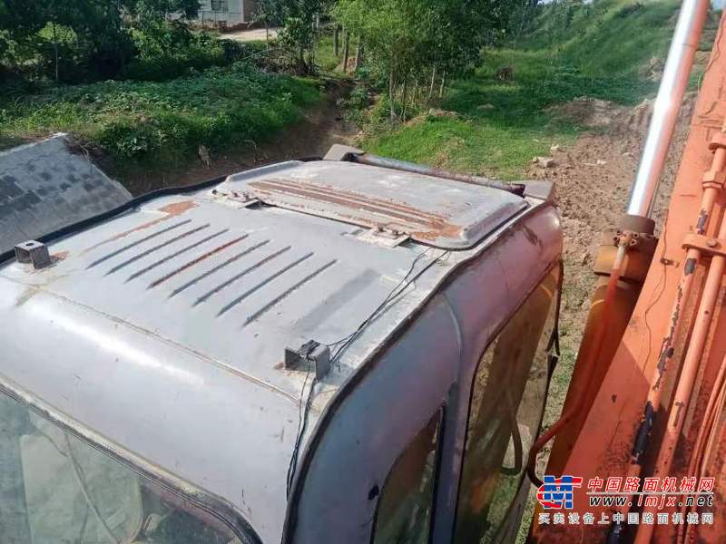徐州市出售转让二手不详小时2006年日立EX230挖掘机