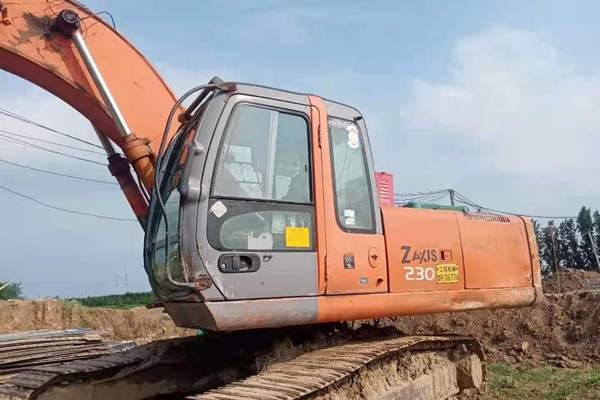 徐州市出售转让二手不详小时2006年日立EX230挖掘机