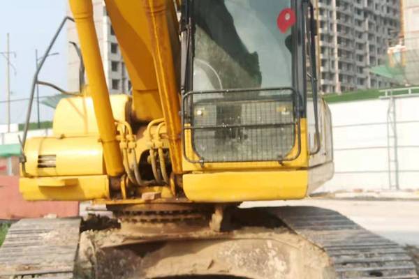 徐州市出售转让二手不详小时2006年小松PC220-7挖掘机
