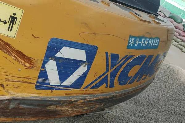 徐州市出售转让二手不详小时2017年徐工XE215D挖掘机