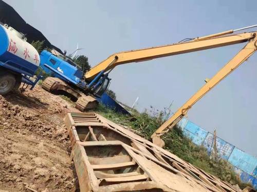 徐州市出售转让二手不详小时2014年山重建机GC378挖掘机