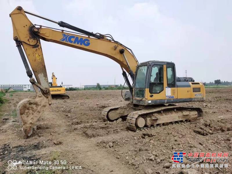 徐州市出售转让二手不详小时2017年徐工XE200D挖掘机