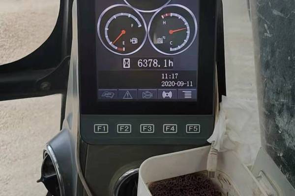 徐州市出售转让二手不详小时2017年徐工XE215D挖掘机