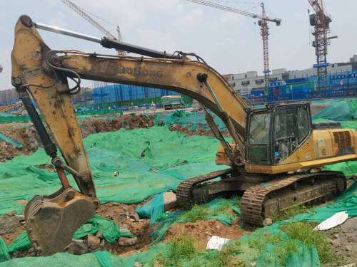 徐州市出售转让二手不详小时2013年柳工CLG936挖掘机