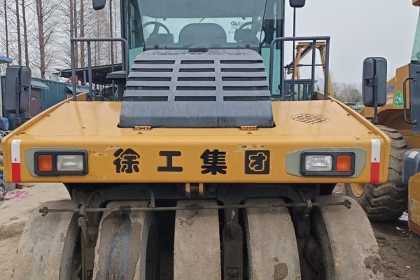 徐州市出售转让二手不详小时2017年徐工XP303K轮胎压路机