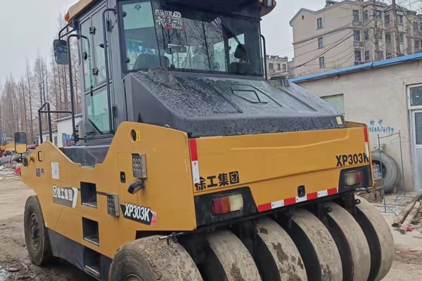 徐州市出售转让二手不详小时2017年徐工XP303K轮胎压路机