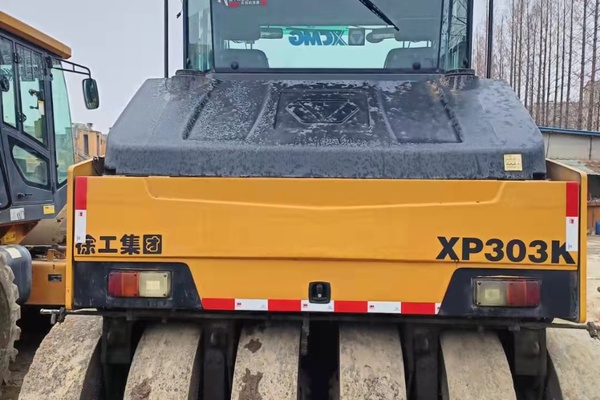 徐州市出售转让二手不详小时2017年徐工XP303K轮胎压路机