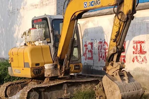 徐州市出售转让二手不详小时2014年徐工XE60挖掘机