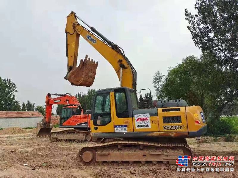徐州市出售转让二手不详小时2018年徐工XE200D挖掘机