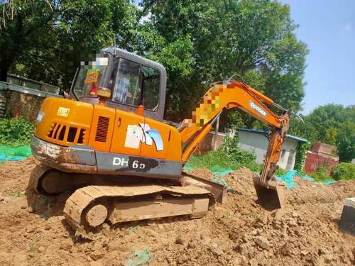徐州市出售转让二手不详小时2011年斗山DH55挖掘机