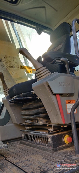 徐州市出售转让二手不详小时2019年徐工XE200D挖掘机