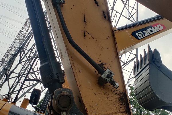 徐州市出售转让二手不详小时2020年徐工XE200D挖掘机
