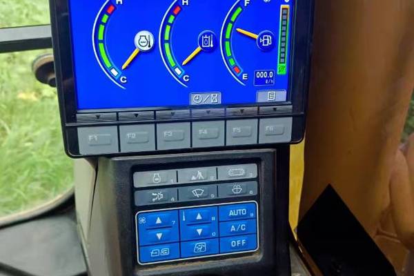 徐州市出售转让二手不详小时2018年小松PC200-8挖掘机