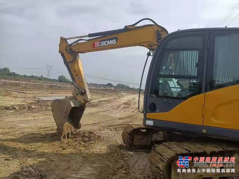 徐州市出售转让二手不详小时2020年徐工XE75挖掘机