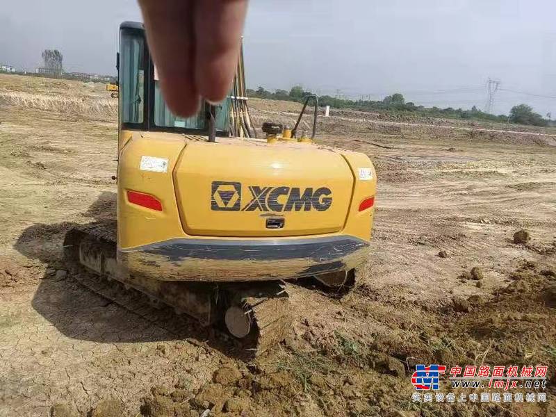 徐州市出售转让二手不详小时2020年徐工XE75挖掘机