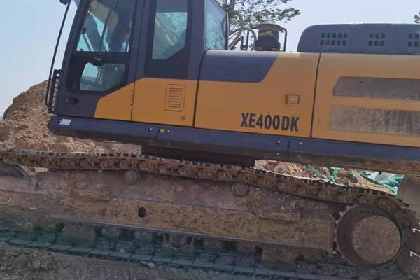 徐州市出售转让二手不详小时2019年徐工XE370D挖掘机
