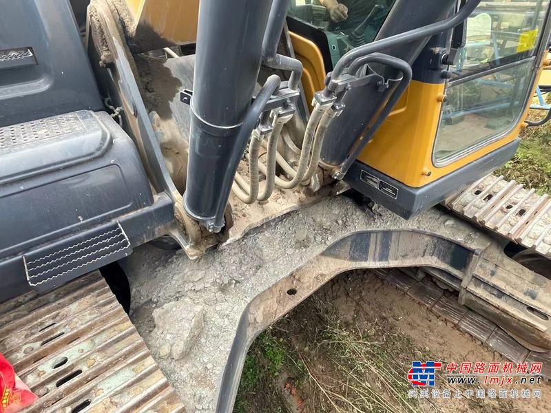 徐州市出售转让二手不详小时2019年徐工XE370D挖掘机