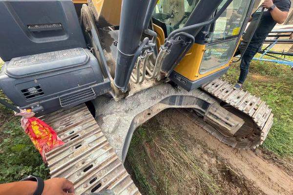 徐州市出售转让二手不详小时2019年徐工XE370D挖掘机