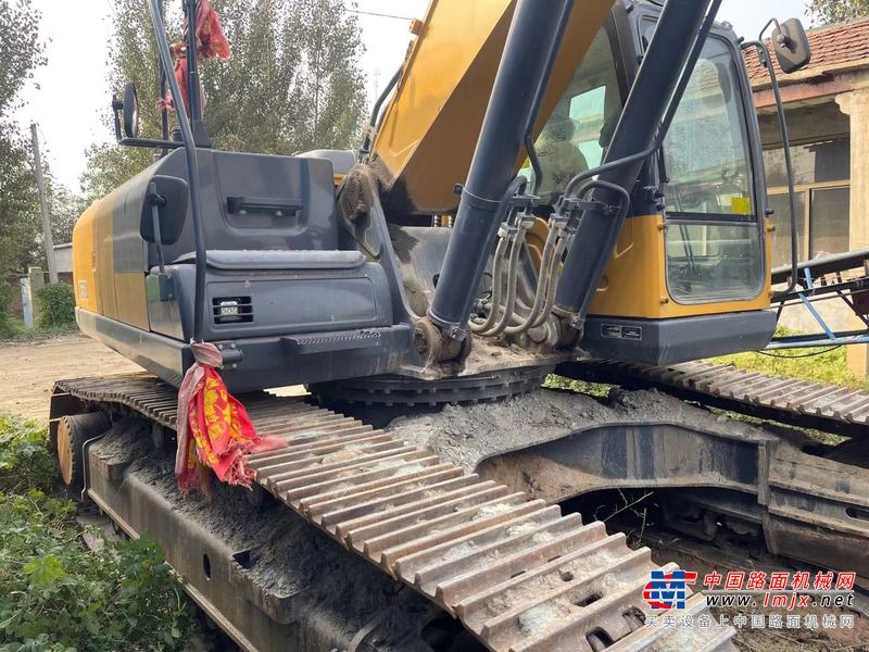 徐州市出售转让二手不详小时2019年徐工XE370D挖掘机