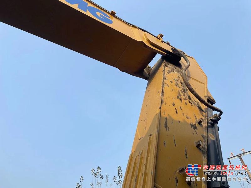 徐州市出售转让二手不详小时2019年徐工XE370D挖掘机