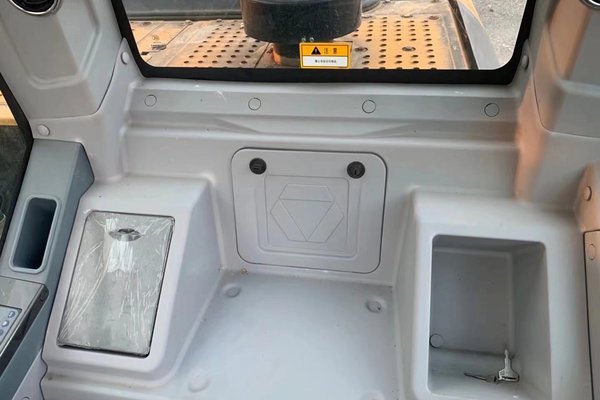 徐州市出售转让二手不详小时2019年徐工XE215D挖掘机