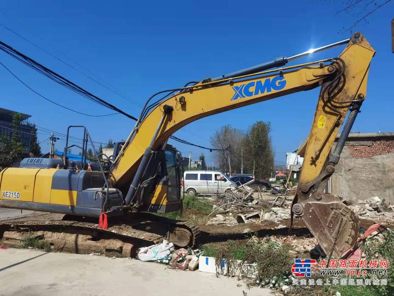 徐州市出售转让二手不详小时2017年徐工XE215D挖掘机