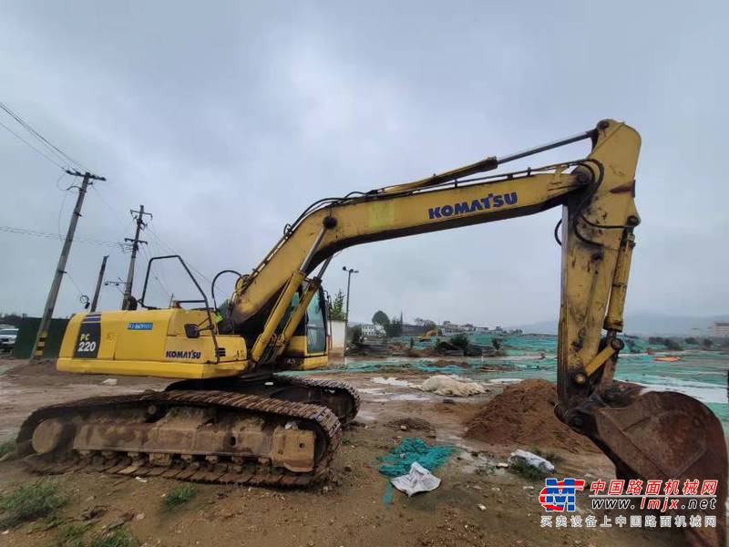 徐州市出售转让二手不详小时2010年小松PC220-8挖掘机