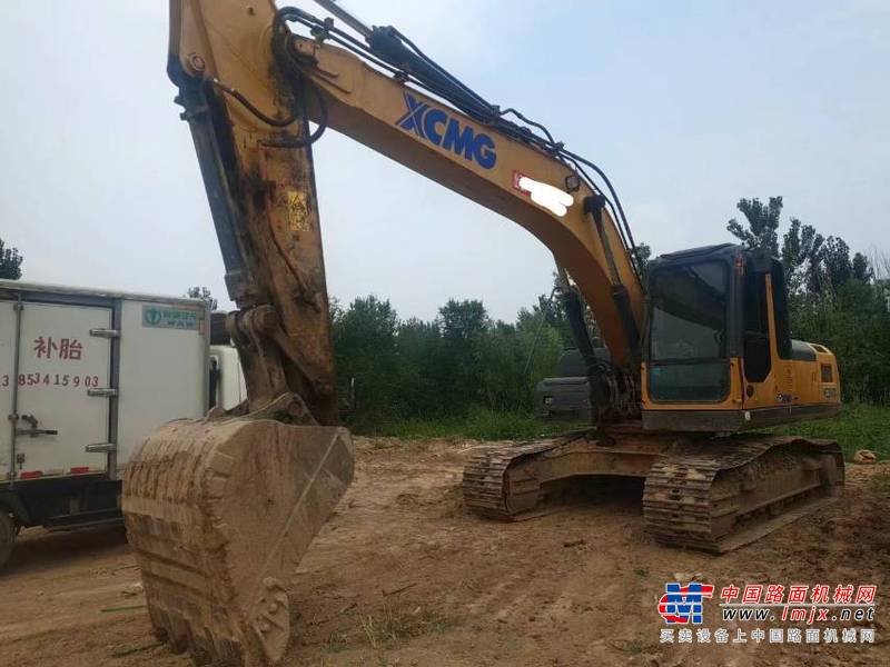 徐州市出售转让二手不详小时2018年徐工XE200D挖掘机
