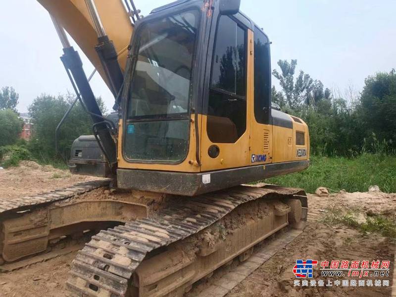 徐州市出售转让二手不详小时2018年徐工XE200D挖掘机