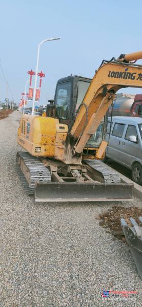 安阳市出售转让二手不详小时2015年龙工LG6065挖掘机