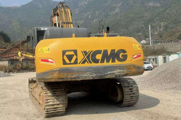 徐州市出售转让二手不详小时2019年徐工XE370D挖掘机