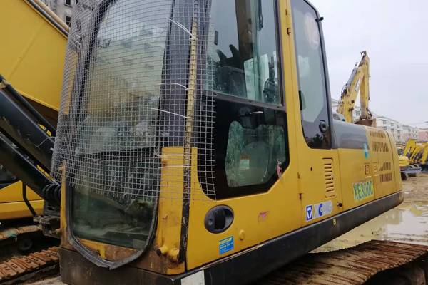 徐州市出售转让二手不详小时2015年徐工XE265C挖掘机