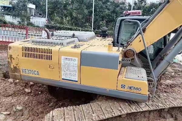 徐州市出售转让二手不详小时2015年徐工XE370D挖掘机