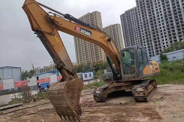 徐州市出售转让二手不详小时2020年徐工XE200D挖掘机