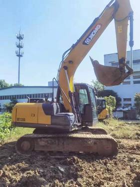 徐州市出售转让二手不详小时2020年徐工XE135挖掘机