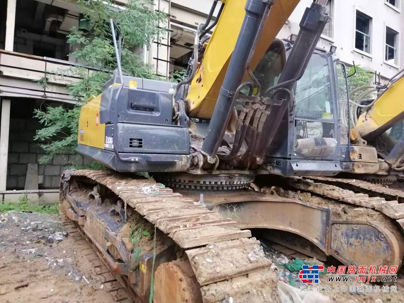 徐州市出售转让二手不详小时2020年徐工XE490D挖掘机