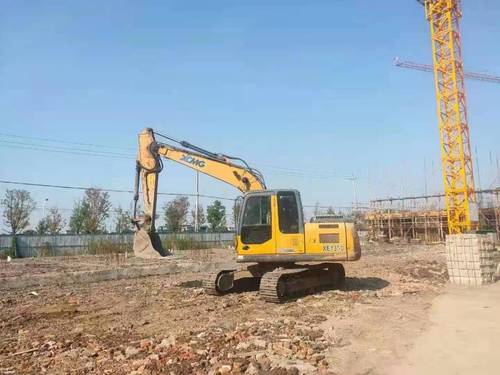 徐州市出售转让二手不详小时2017年徐工XE135挖掘机