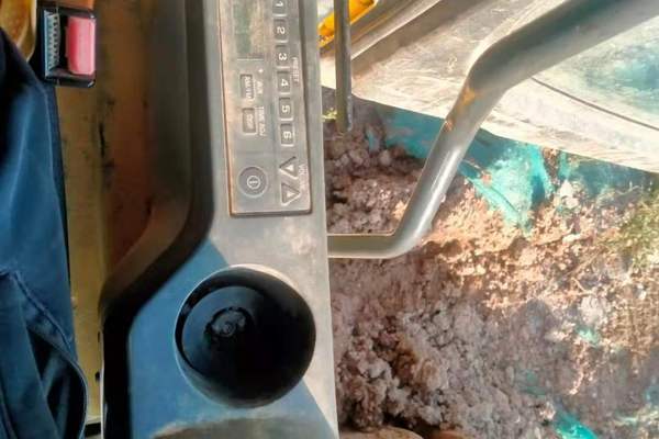 徐州市出售转让二手不详小时2017年小松PC210-8挖掘机