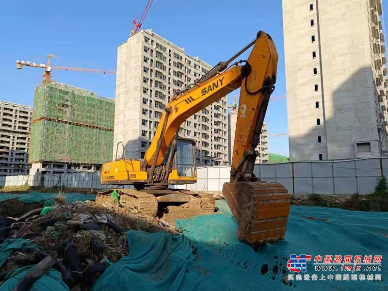 徐州市出售转让二手不详小时2011年三一重工SY215挖掘机