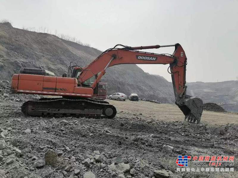 徐州市出售转让二手不详小时2012年斗山DX380挖掘机