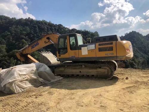 徐州市出售转让二手不详小时2018年徐工XE370D挖掘机