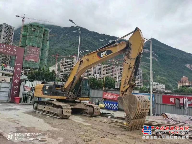 徐州市出售转让二手不详小时2018年卡特彼勒330D挖掘机