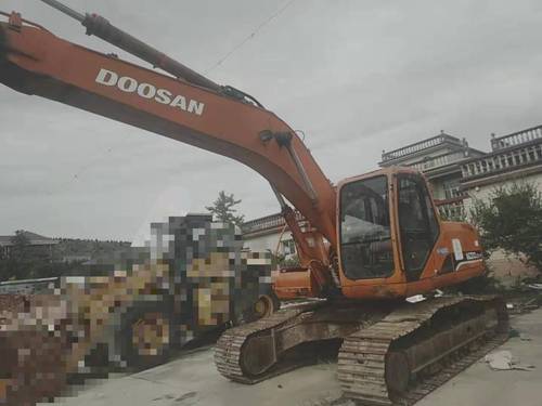 徐州市出售转让二手不详小时2010年斗山DH220挖掘机