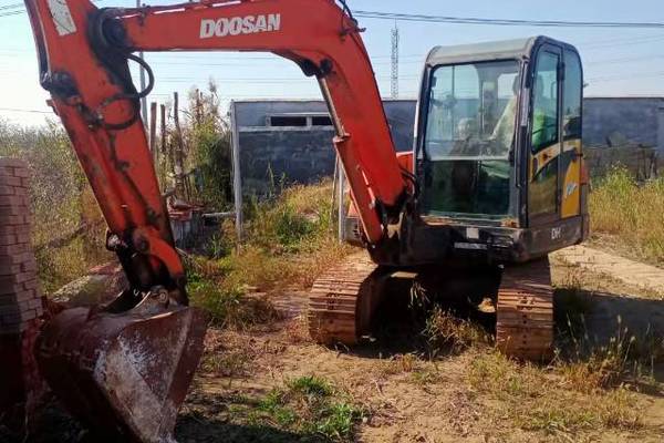 徐州市出售转让二手不详小时2008年斗山DH60挖掘机