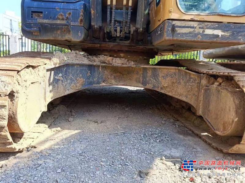 徐州市出售转让二手不详小时2018年徐工XE215D挖掘机